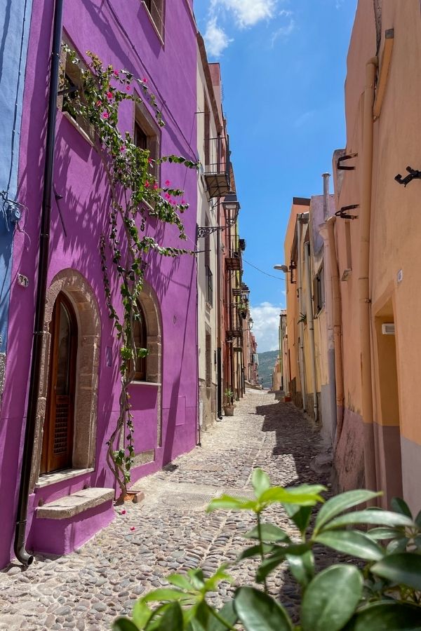 cosa vedere a Bosa in Sardegna: sa Costa